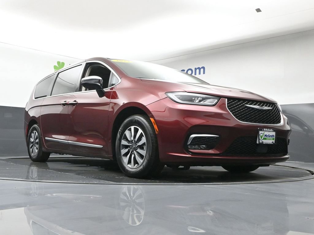 Used 2023 Chrysler Pacifica Limited FWD image 23