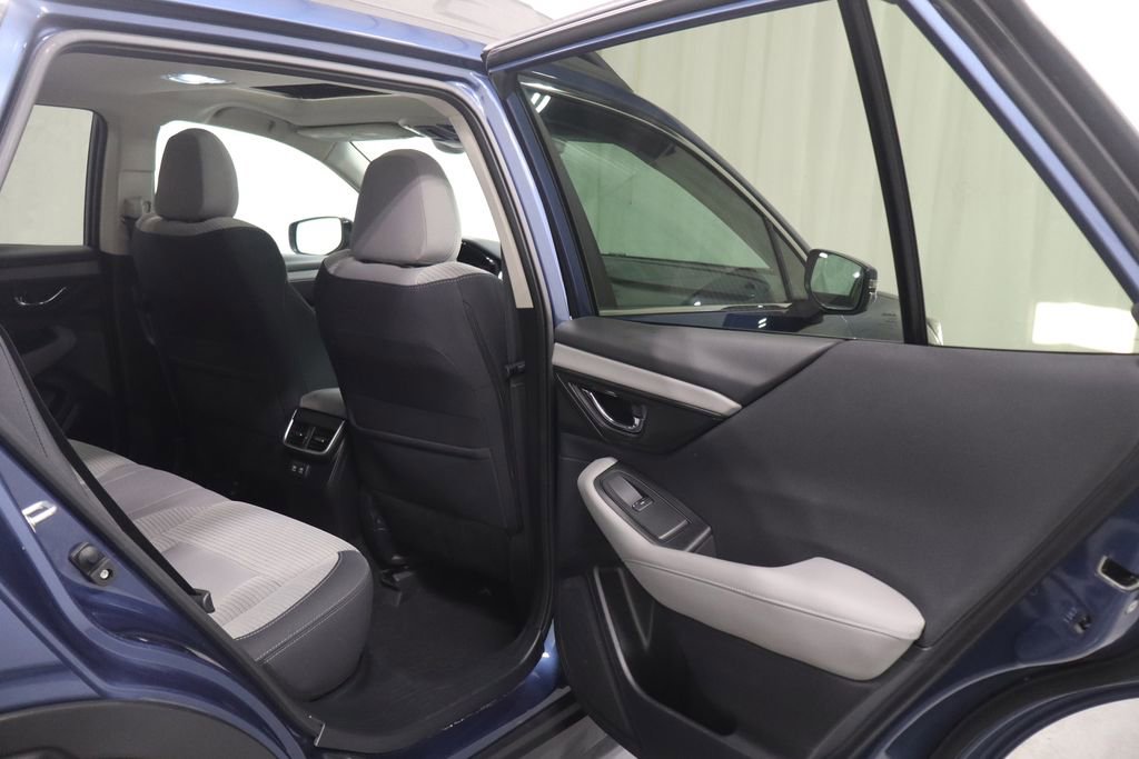 Used 2022 Subaru Outback Premium w/ Popular Package #1 image 16