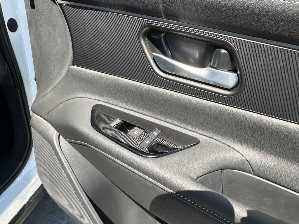 New 2026 Nissan Murano SV AWD/4WD image 17