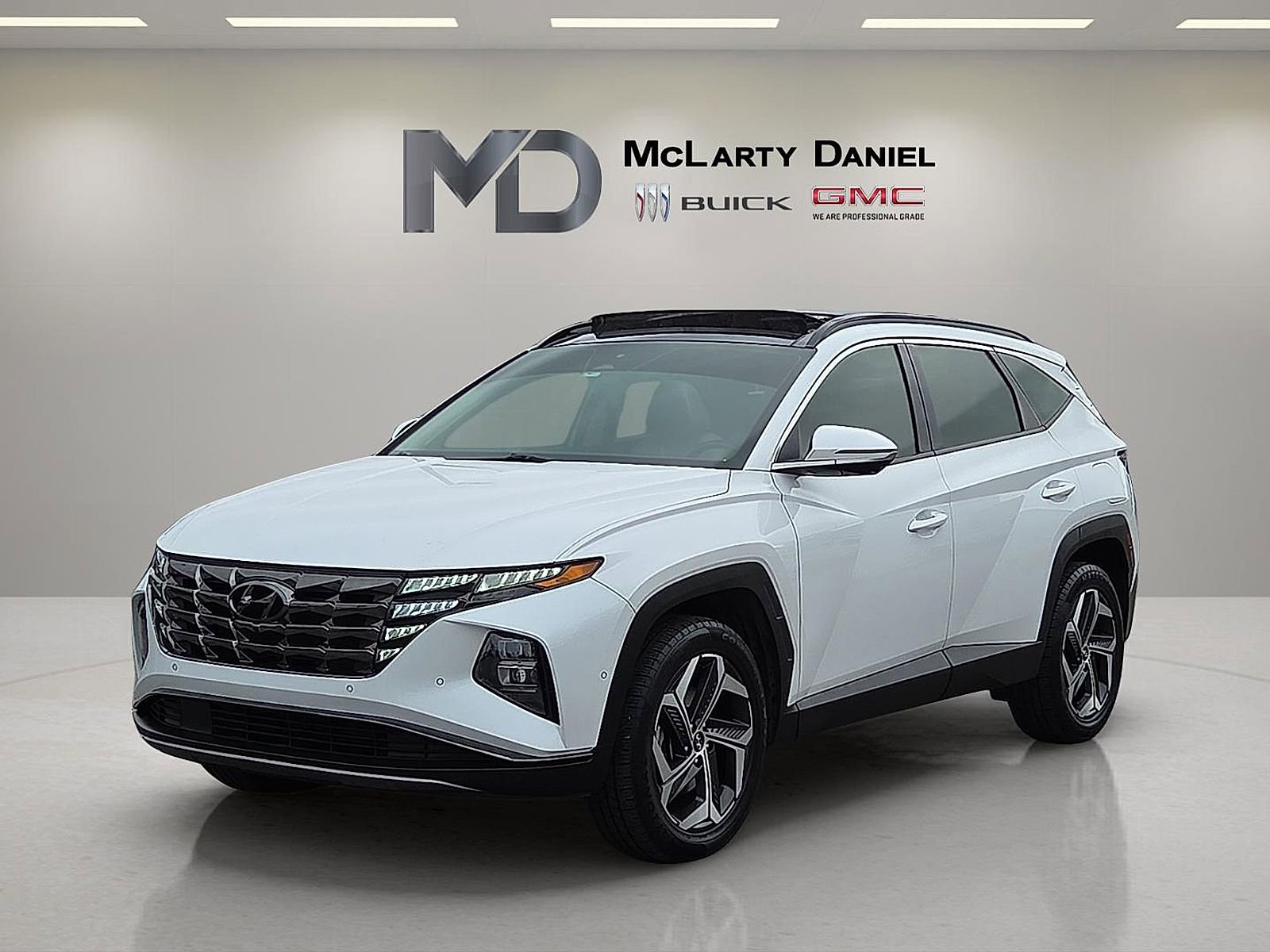 Used 2022 Hyundai Tucson Limited image 2