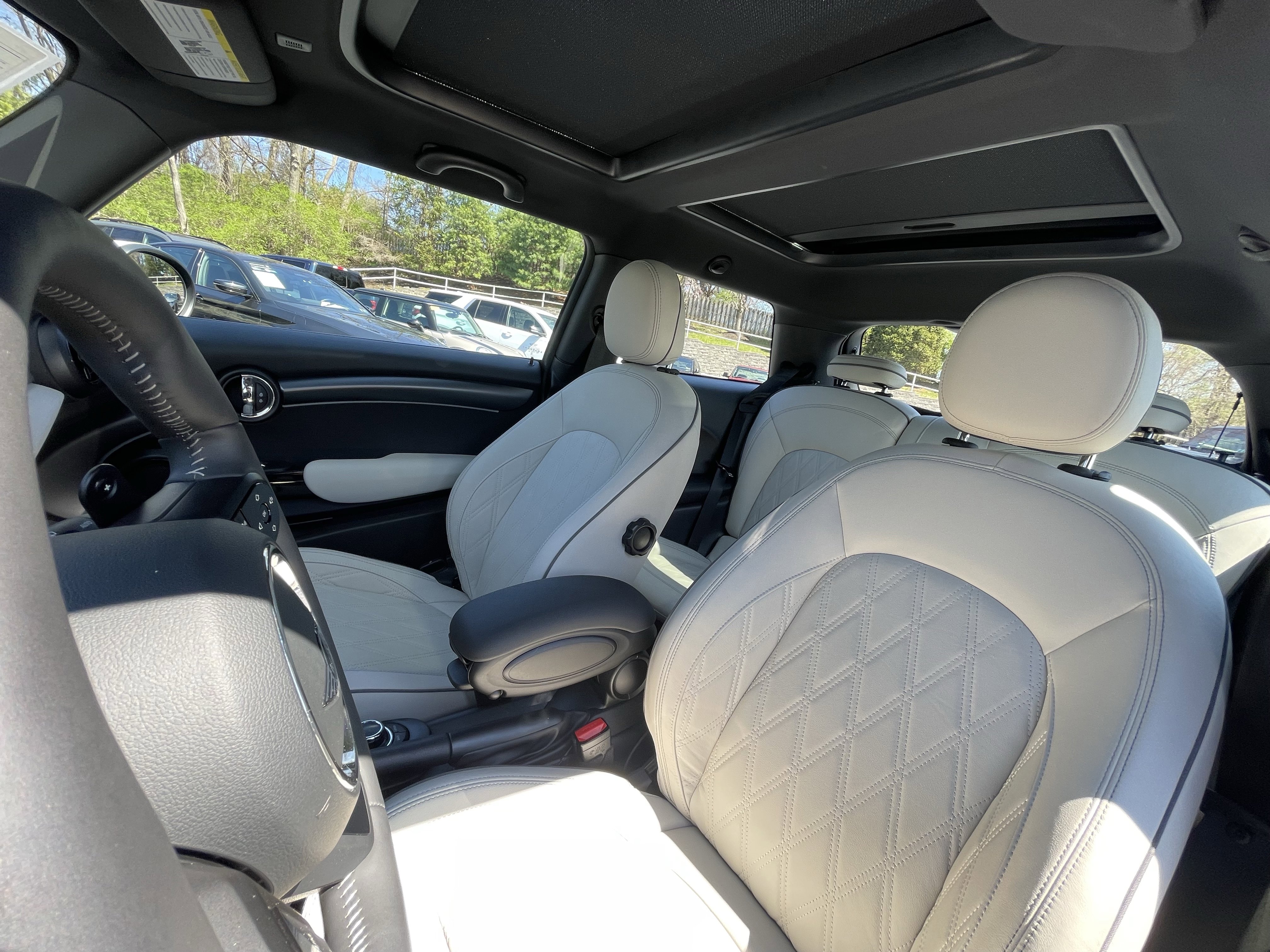 Used 2024 MINI Cooper S image 9