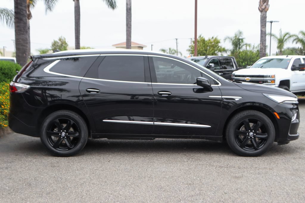 Used 2024 Buick Enclave Essence w/ Sport Touring Edition FWD image 12