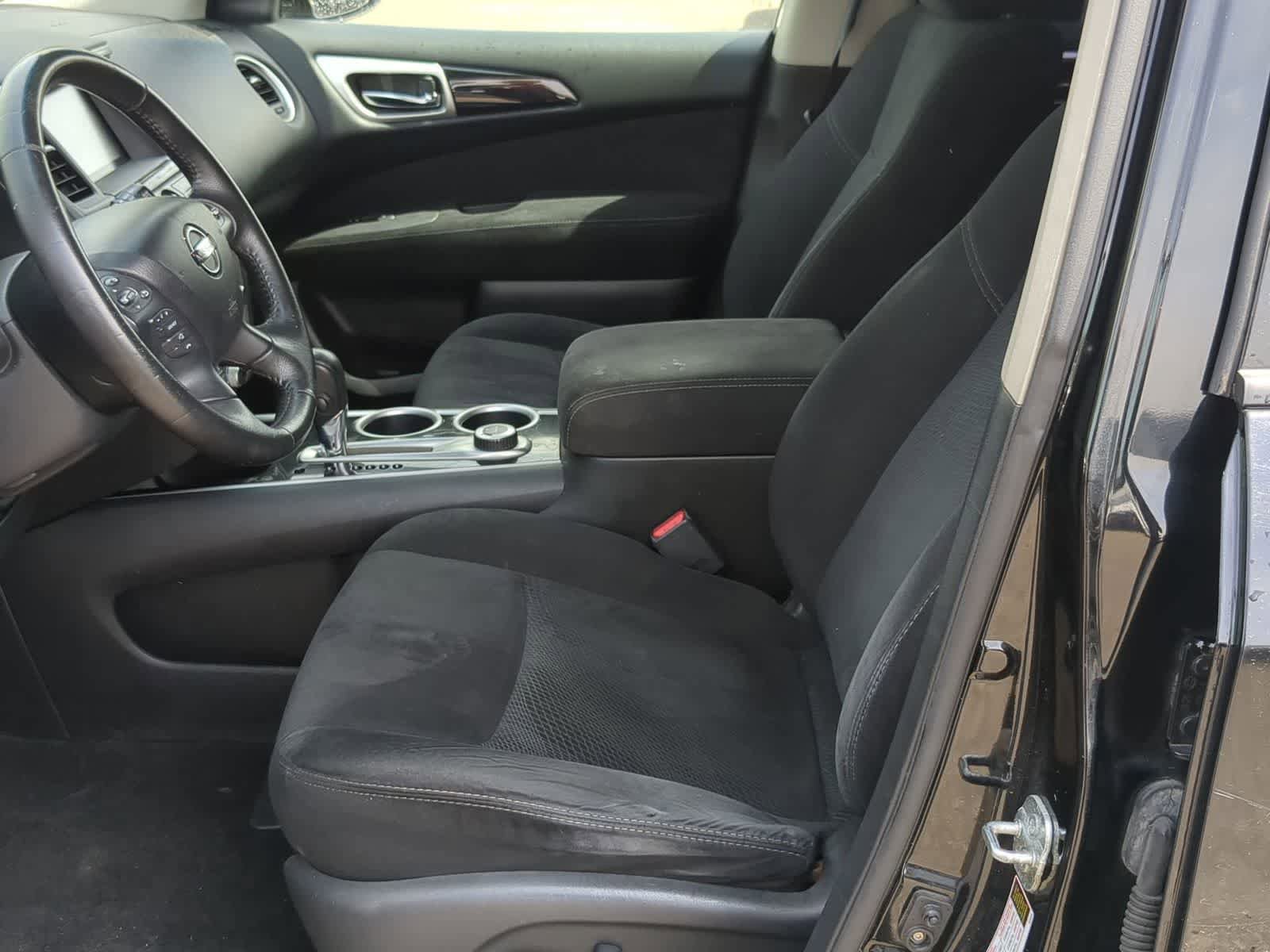 Used 2013 Nissan Pathfinder SV w/ Trailer Tow Pkg AWD/4WD image 16