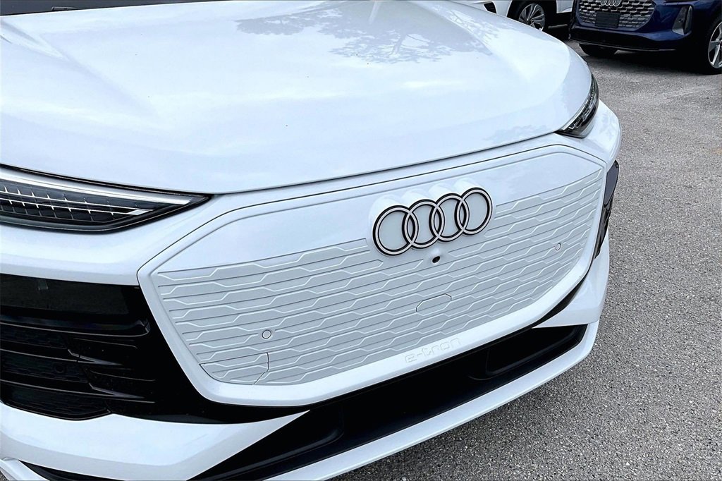 Used 2025 Audi Q6 e-tron Premium Plus w/ Premium Plus image 11
