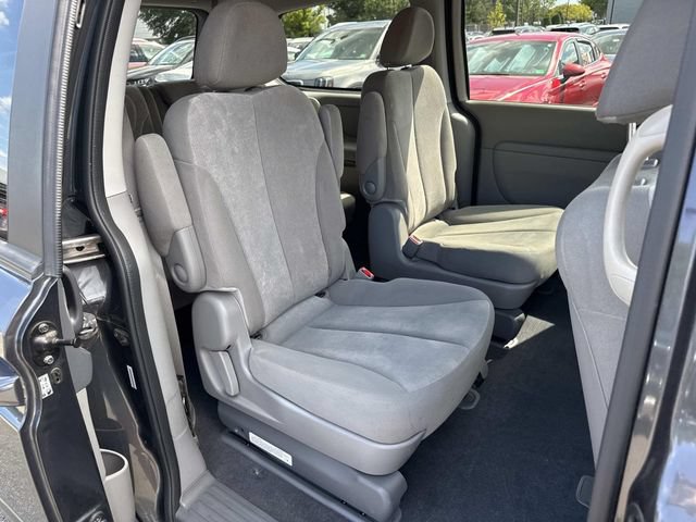 Used 2014 Kia Sedona LX FWD image 8