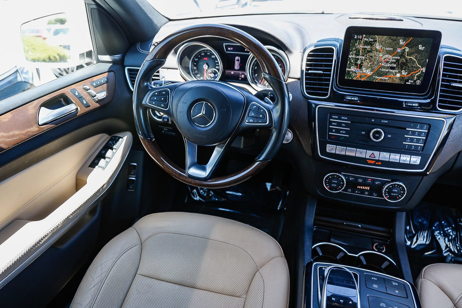 Used 2017 Mercedes-Benz GLS 550 4MATIC image 14