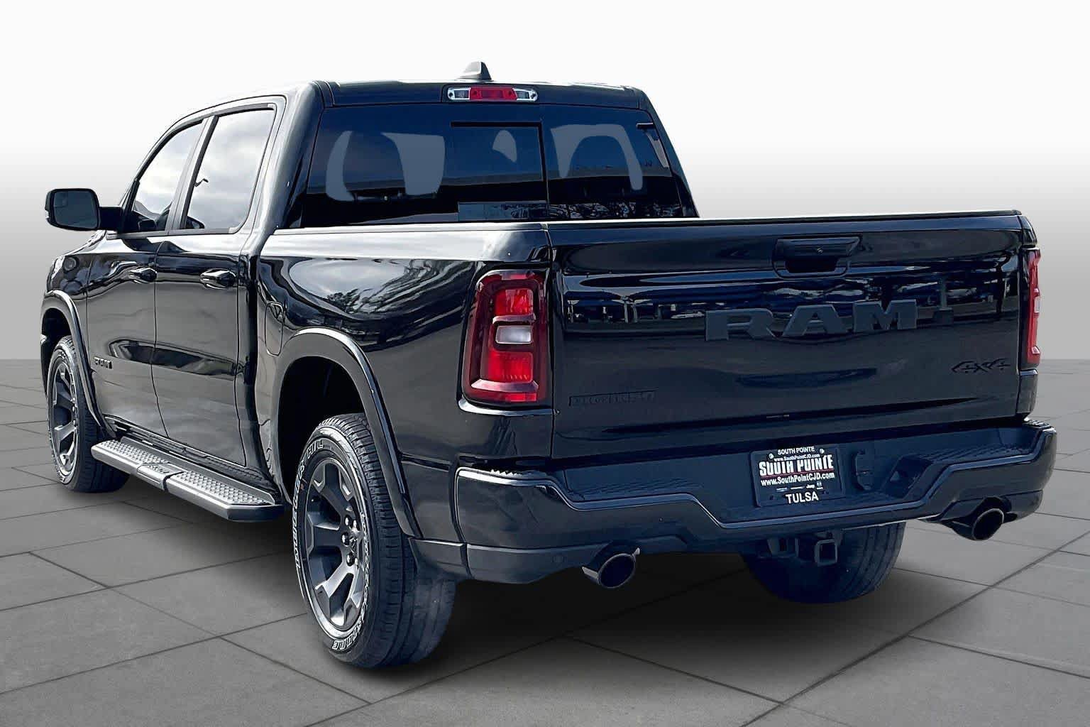 New 2026 RAM 1500 Big Horn AWD/4WD image 12