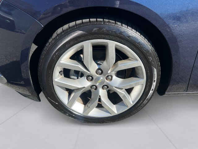 Used 2018 Chevrolet Impala Premier FWD image 9