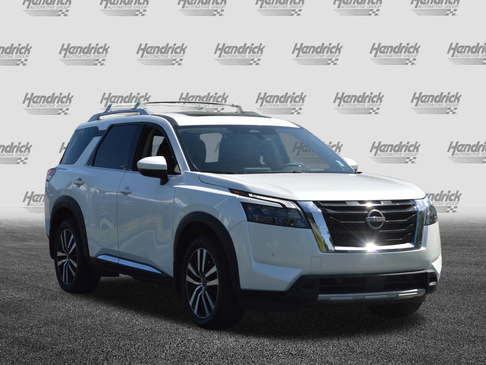 Used 2025 Nissan Pathfinder Platinum w/ Cargo Package AWD/4WD image 5