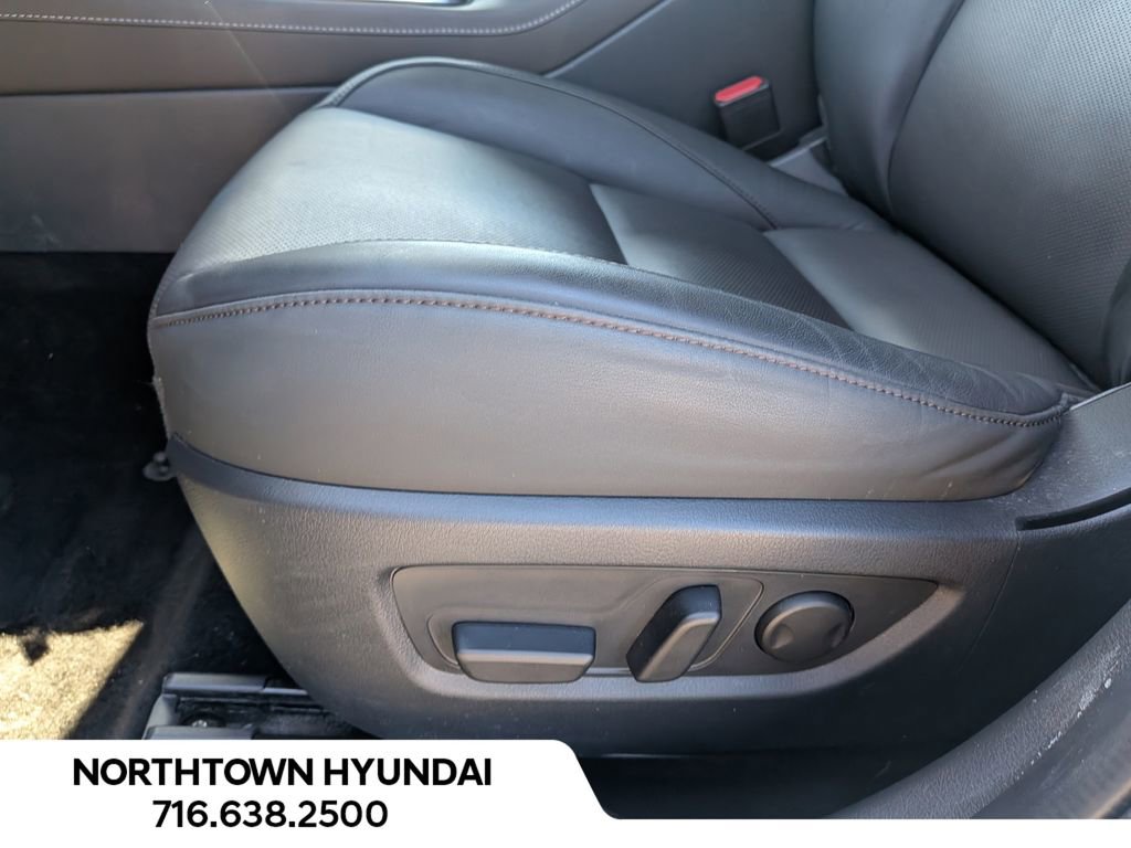 Used 2023 MAZDA CX-30 AWD 2.5 S w/ Premium Package image 31