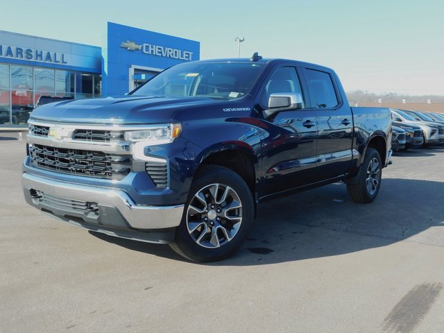 Used 2022 Chevrolet Silverado 1500 LT image 2