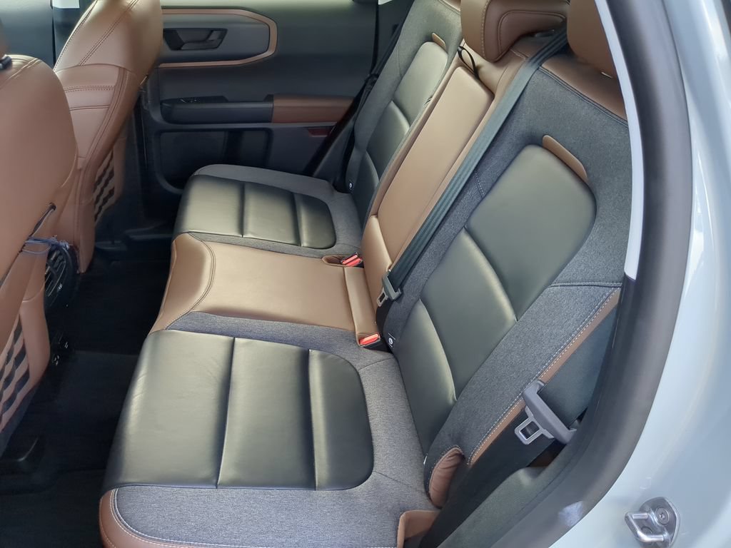 Used 2023 Ford Bronco Sport Outer Banks w/ Tech Package AWD/4WD image 16