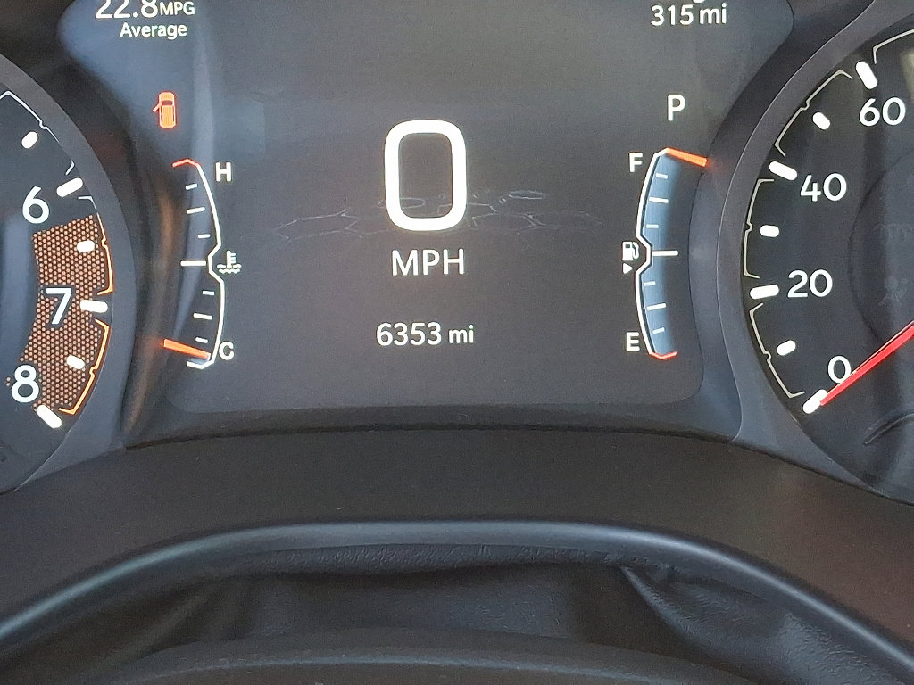 Used 2025 Jeep Compass Limited w/ Sun & Sound Group AWD/4WD image 5