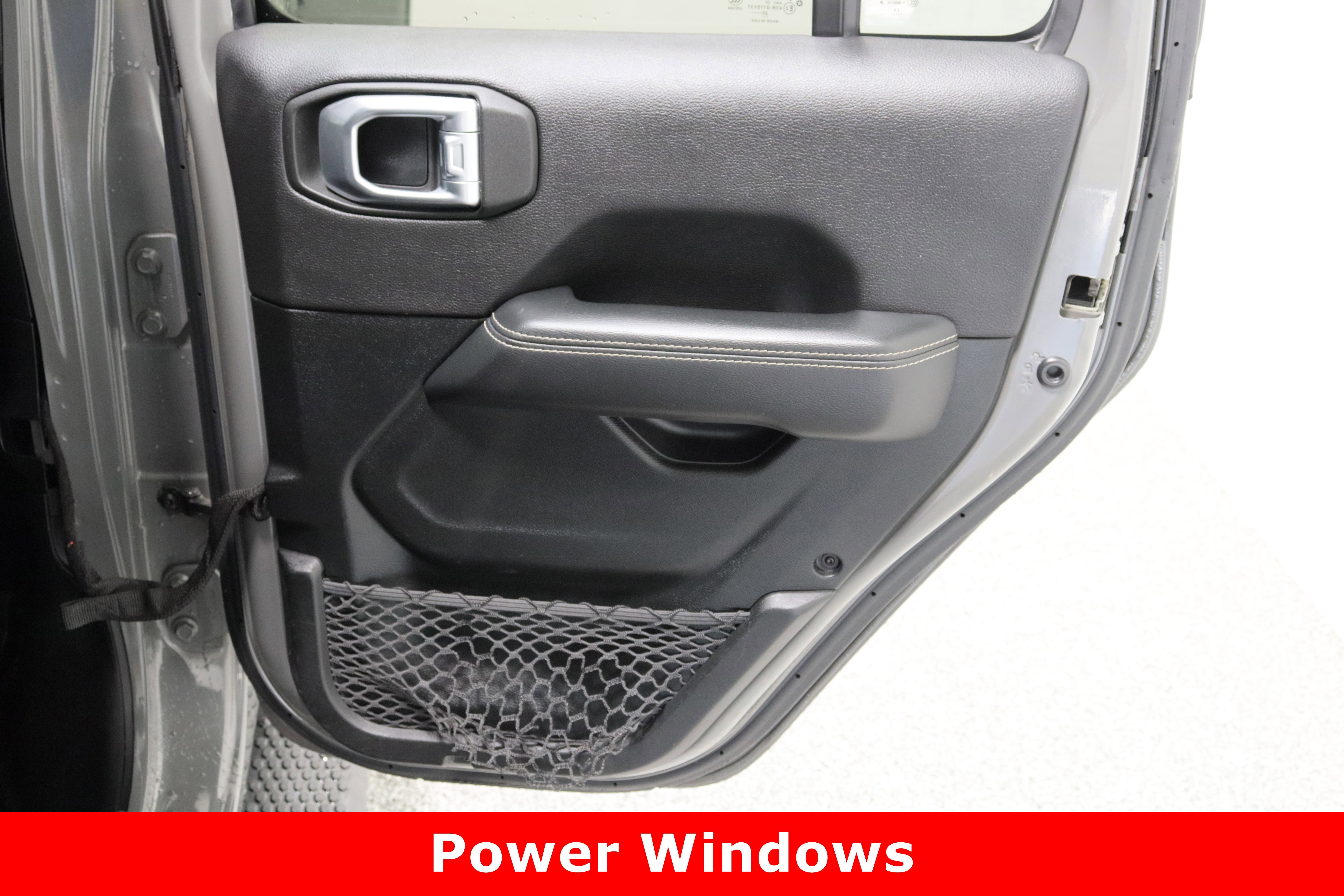 Used 2021 Jeep Wrangler Unlimited Sahara image 32