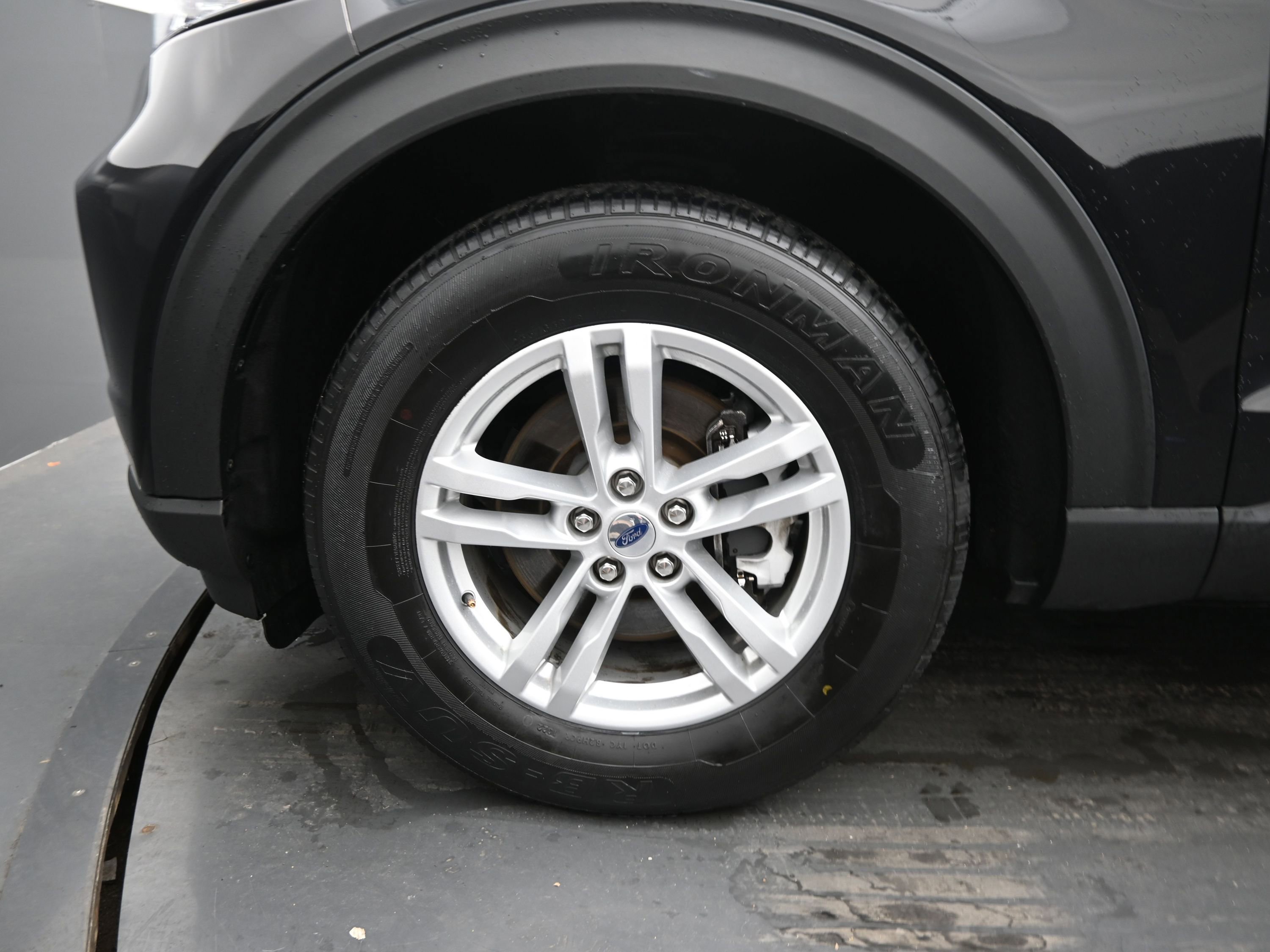 Used 2020 Ford Explorer XLT w/ Class III Trailer Tow Package image 11