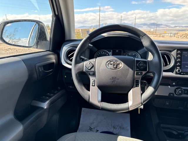 Used 2022 Toyota Tacoma SR5 RWD image 13