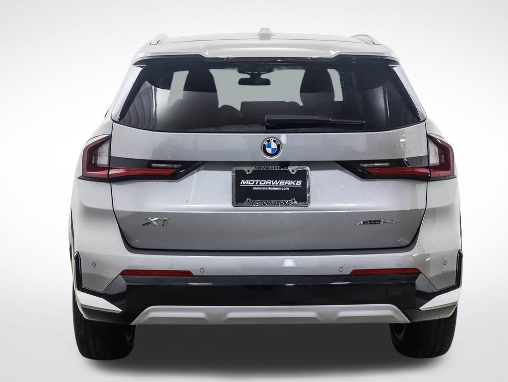 Used 2026 BMW X1 xDrive28i w/ Convenience Package AWD/4WD image 5