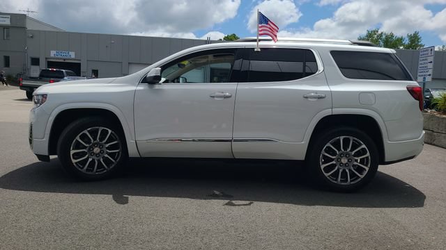 Used 2023 GMC Acadia Denali w/ Denali Ultimate Package AWD/4WD image 4