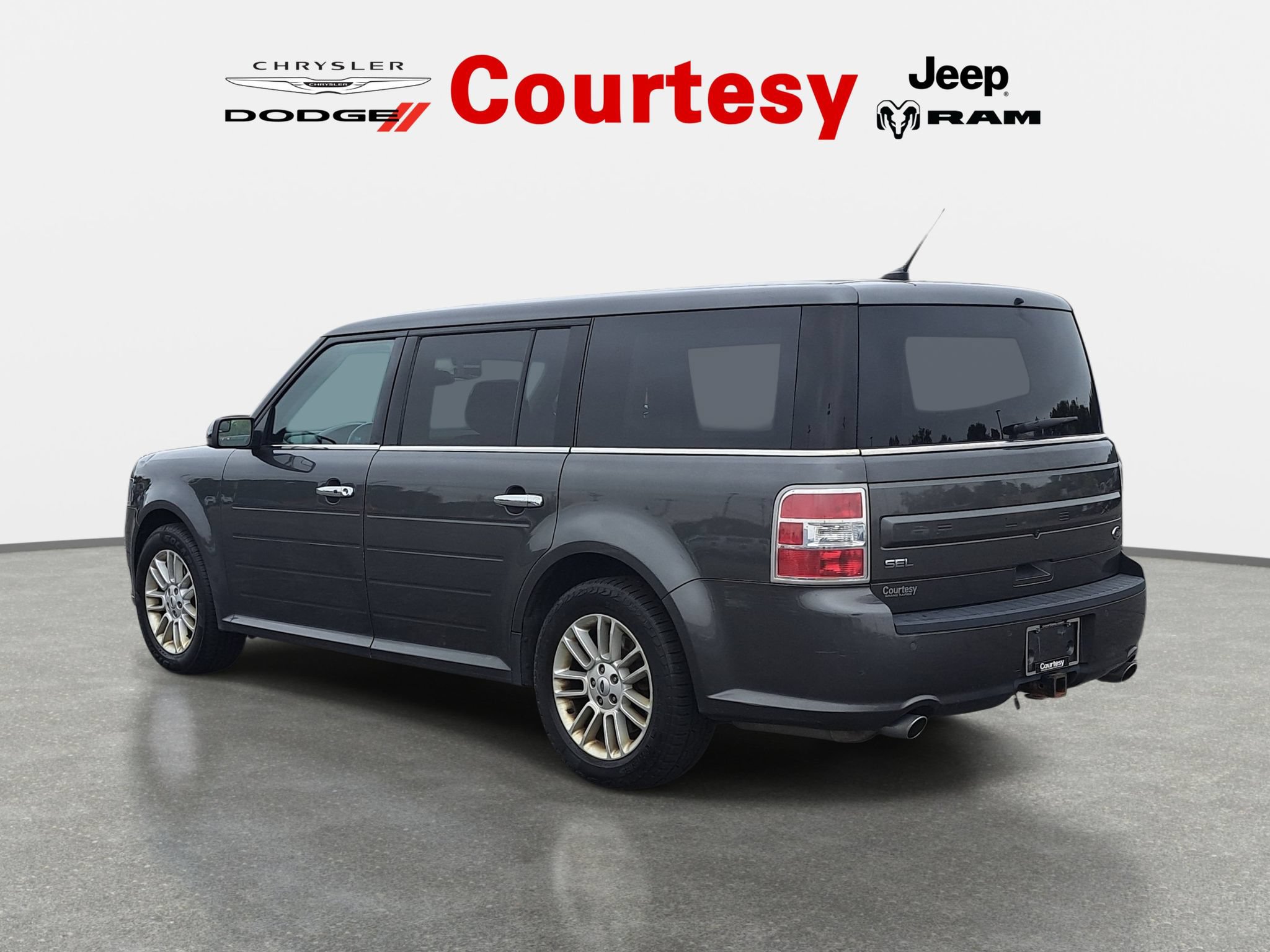 Used 2018 Ford Flex SEL w/ Class III Trailer Tow Package FWD image 6