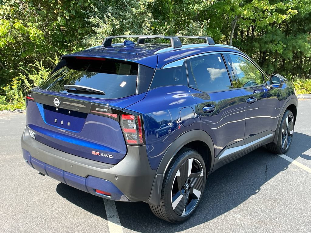 Used 2025 Nissan Kicks SR w/ SR Premium Package AWD/4WD image 5