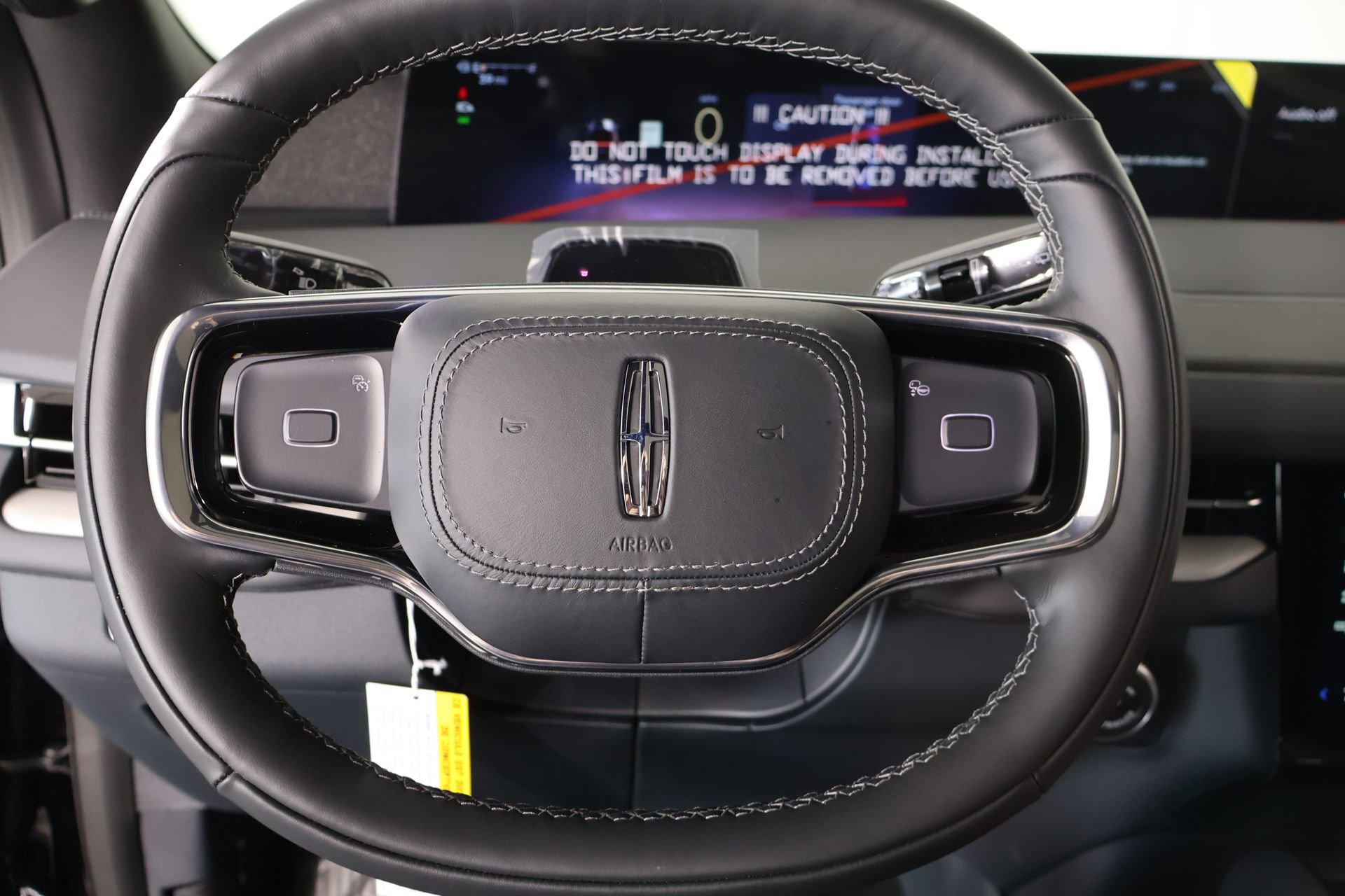 New 2026 Lincoln Navigator L Reserve AWD/4WD image 3