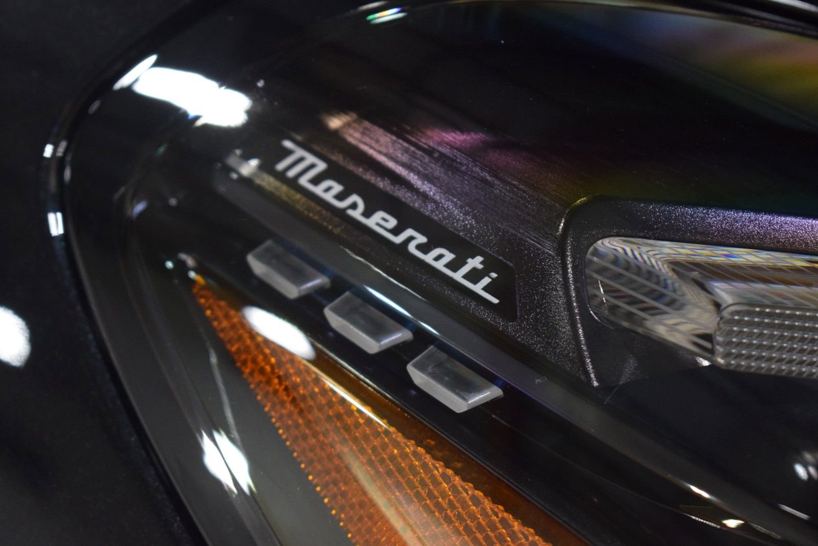 New 2025 Maserati Grecale Folgore AWD/4WD image 6