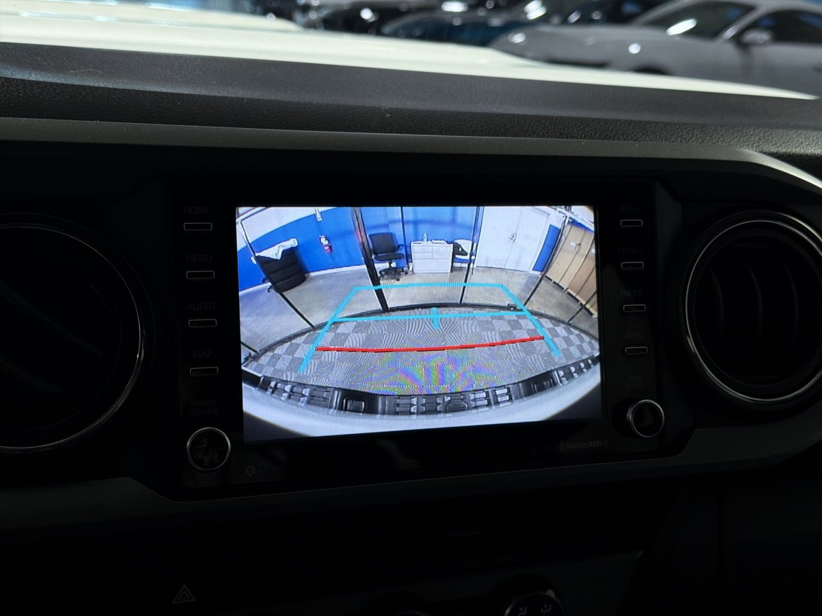 Used 2020 Toyota Tacoma TRD Sport AWD/4WD image 30