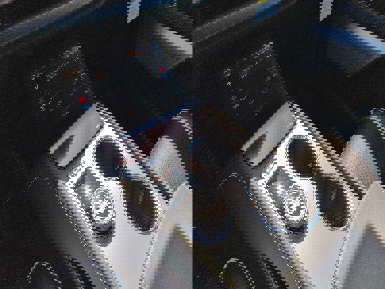 New 2026 Cadillac Vistiq Platinum image 18