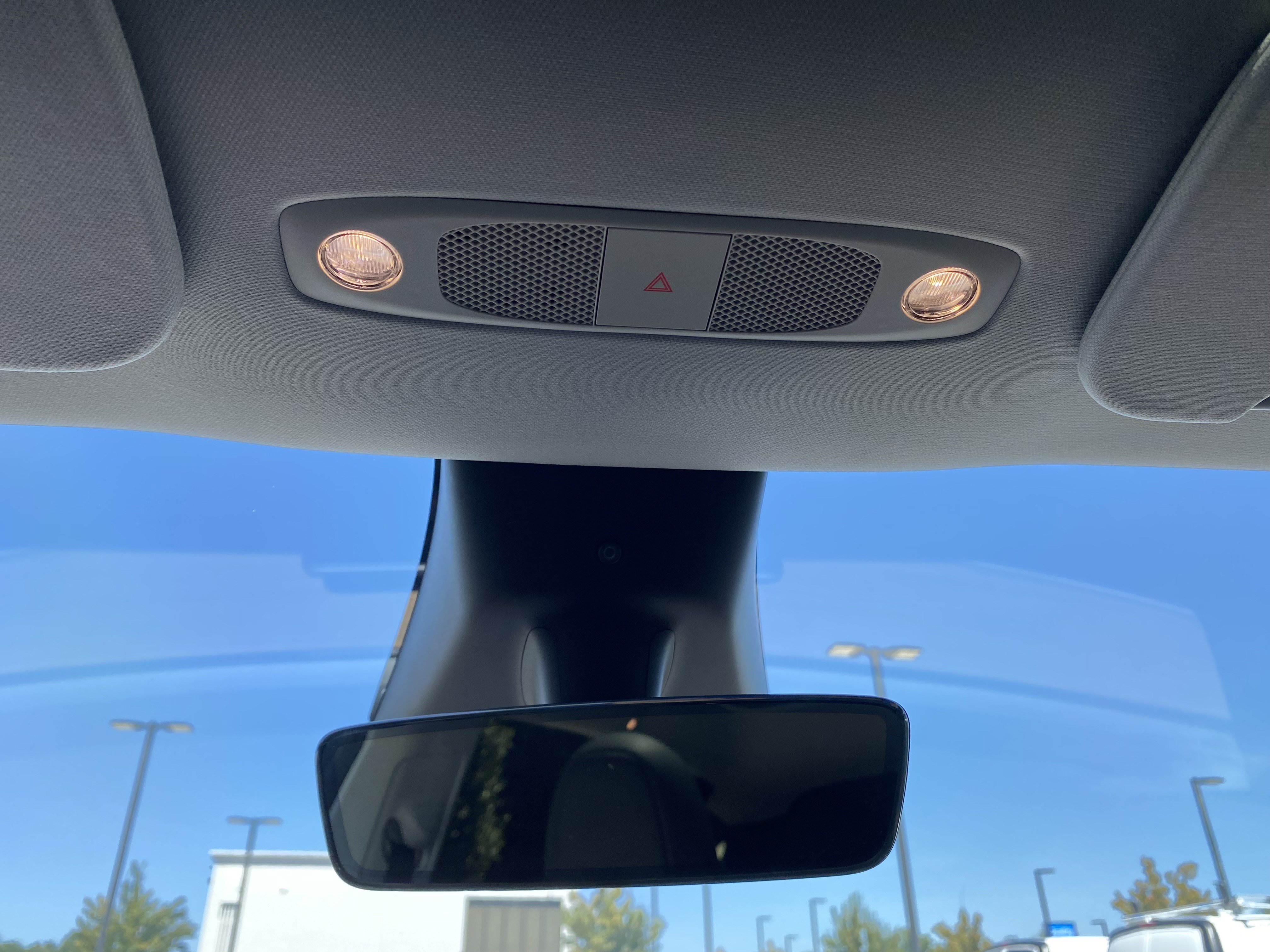 Used 2024 Tesla Model Y Long Range AWD/4WD image 28