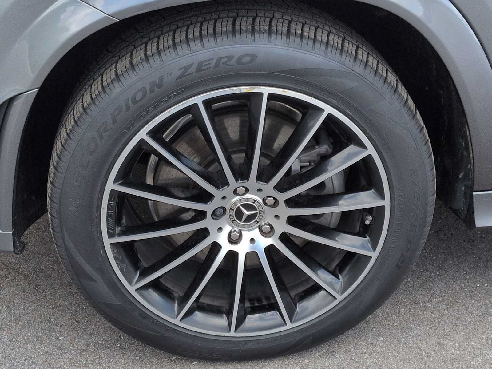 Used 2023 Mercedes-Benz GLE 450 4MATIC image 13