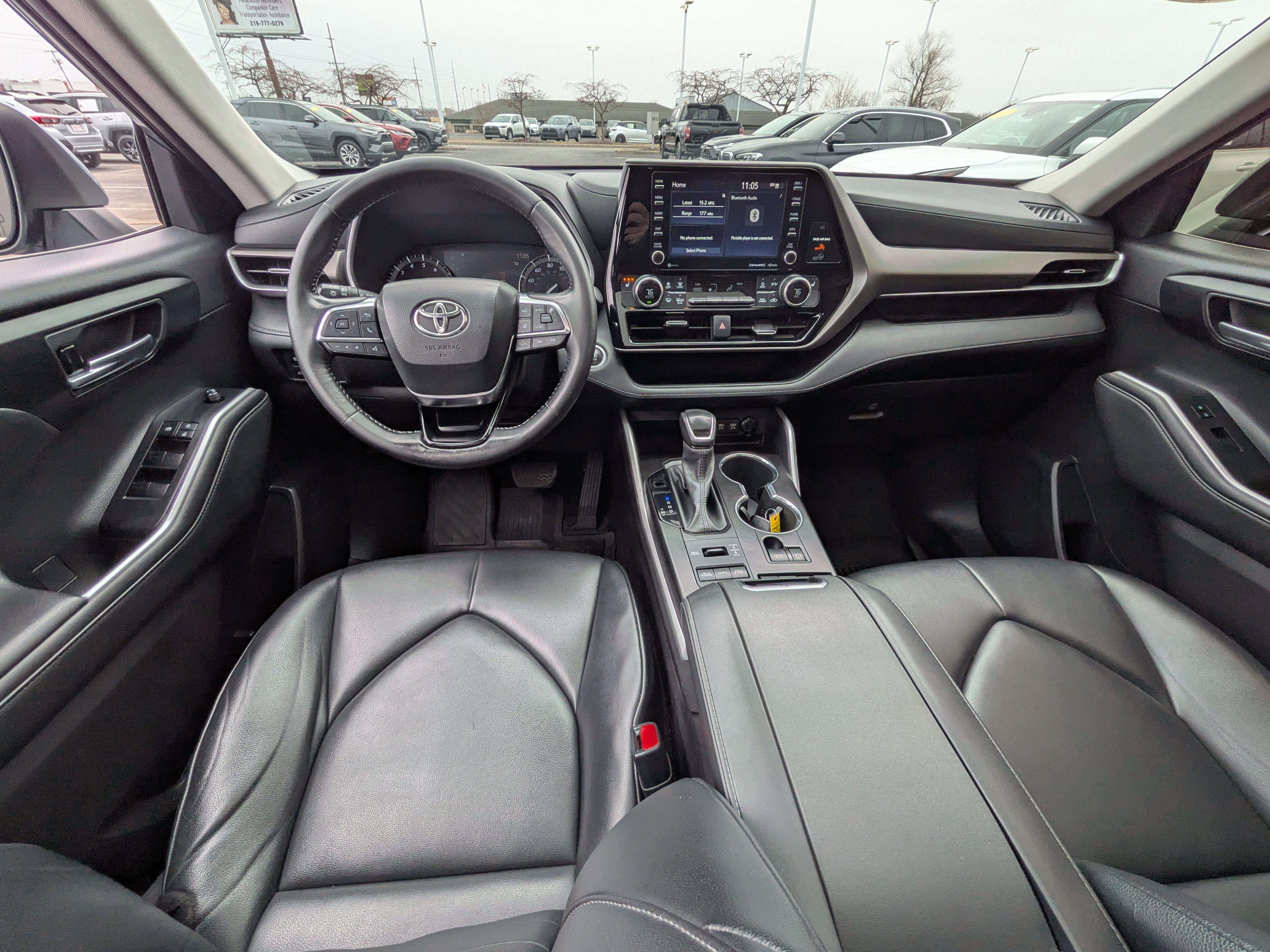 Used 2021 Toyota Highlander XLE image 13