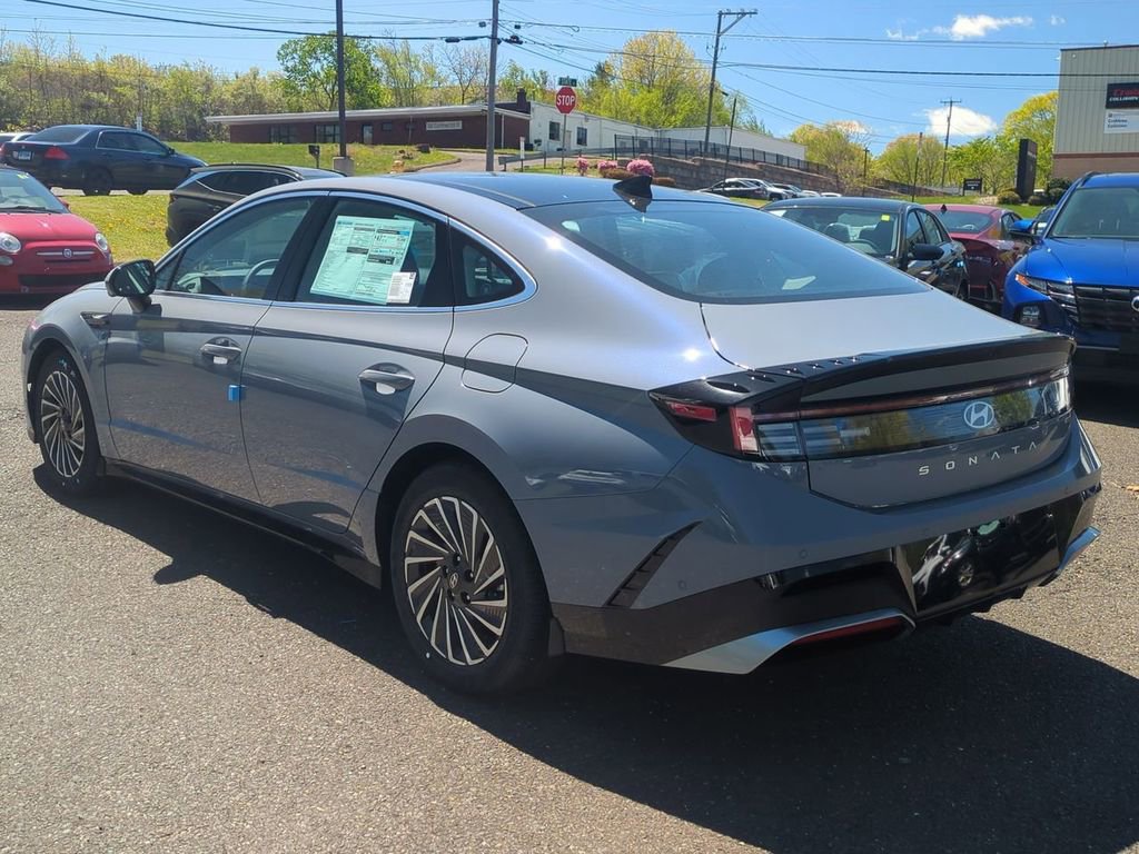New 2026 Hyundai Sonata Limited FWD image 5