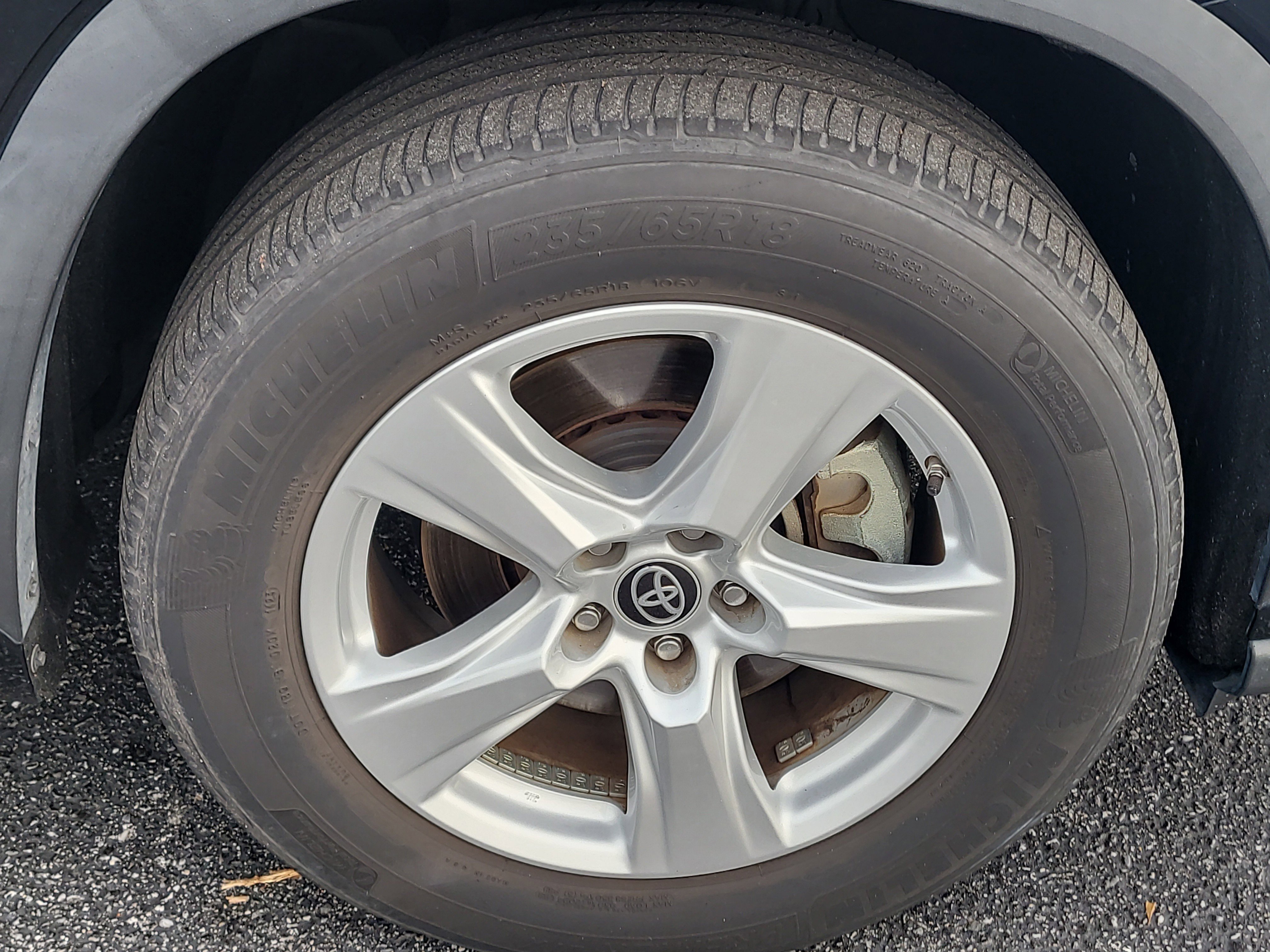 Used 2023 Toyota Highlander L FWD image 10