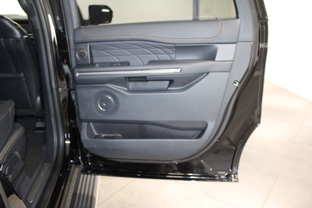 Used 2023 Ford Expedition Max Platinum image 38