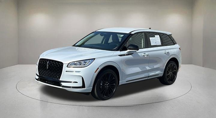 Used 2025 Lincoln Corsair Reserve w/ Jet Appearance Package image 2