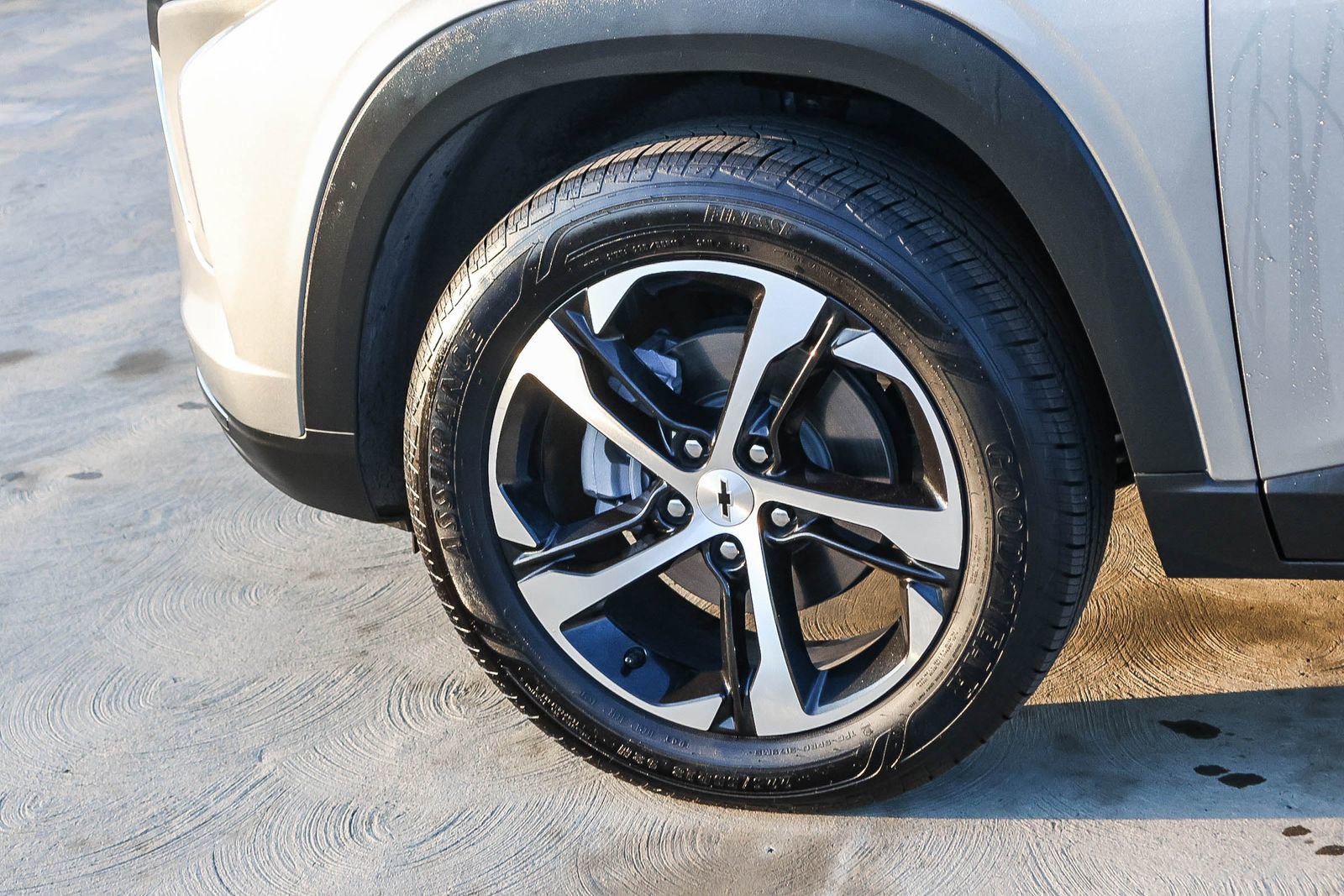 Used 2025 Chevrolet Trax RS image 9