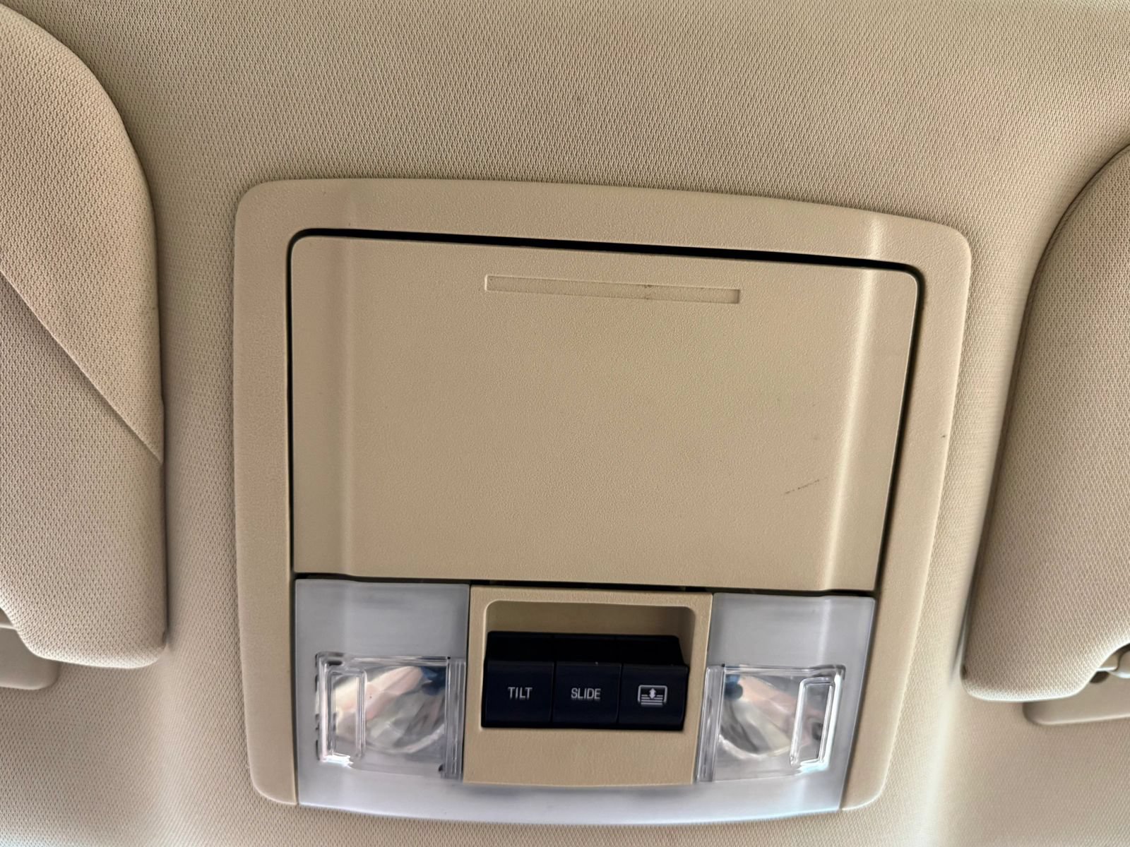 Used 2013 Lincoln MKS AWD image 36