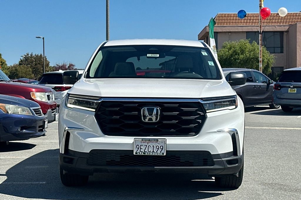 Used 2023 Honda Pilot LX image 8