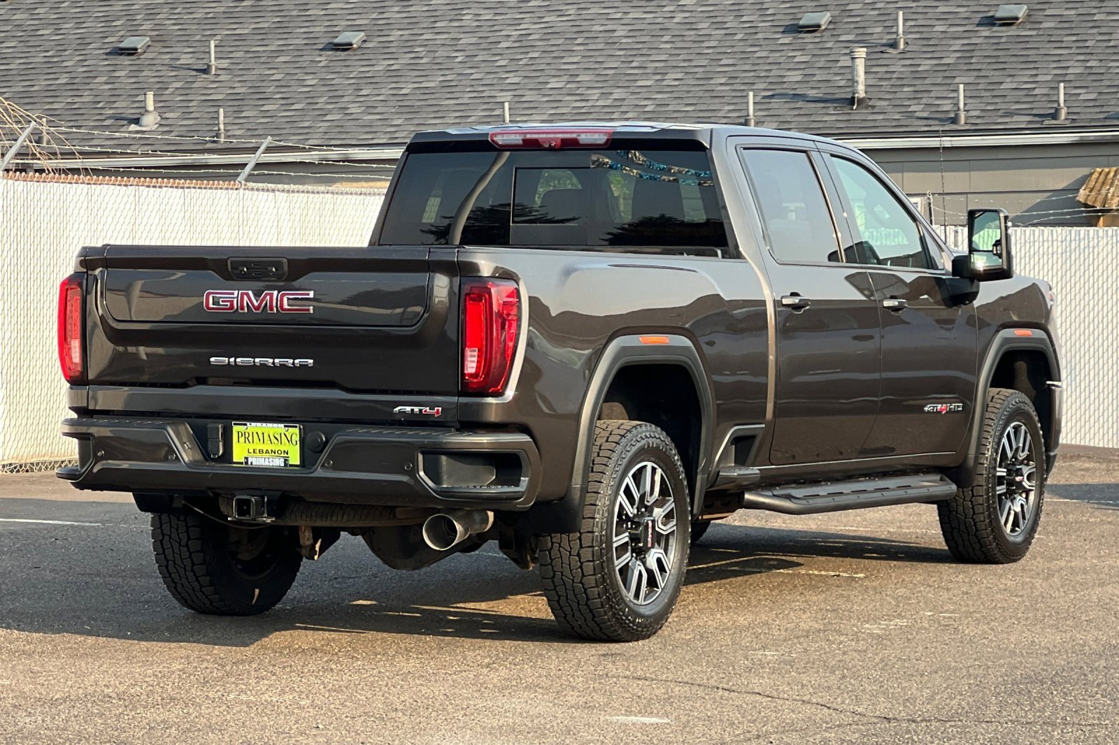 Used 2021 GMC Sierra 2500 AT4 w/ AT4 Preferred Package image 4