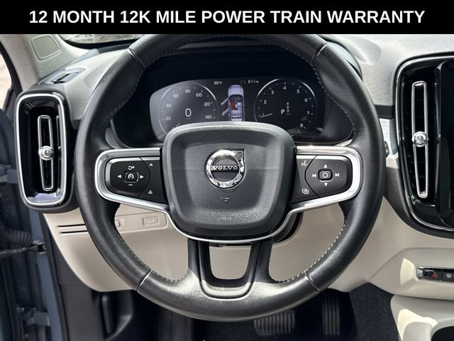 Used 2020 Volvo XC40 T5 Momentum w/ Protection Package Premier AWD/4WD image 18