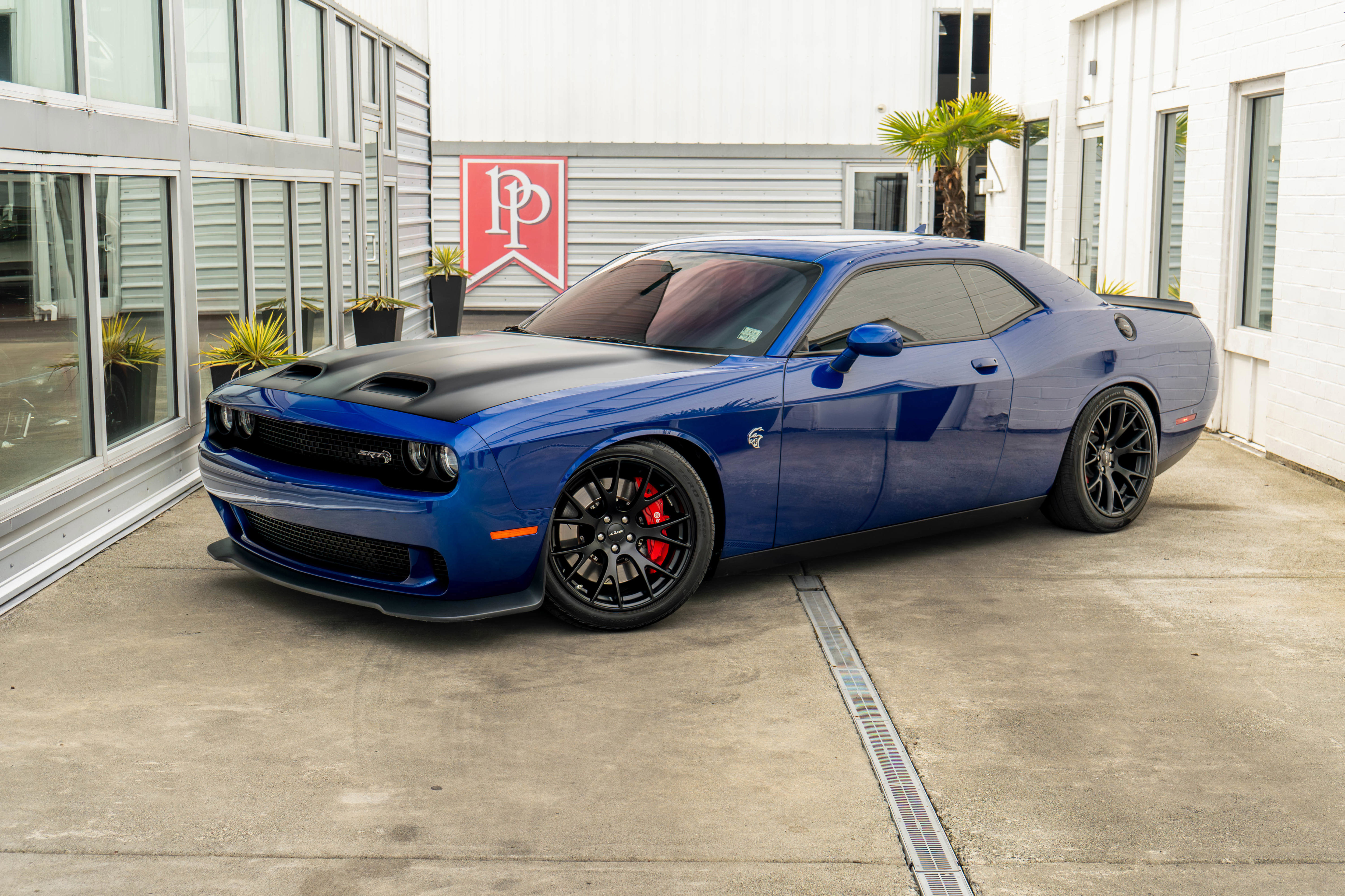 Used 2019 Dodge Challenger SRT Hellcat w/ Laguna Leather Package RWD image 2