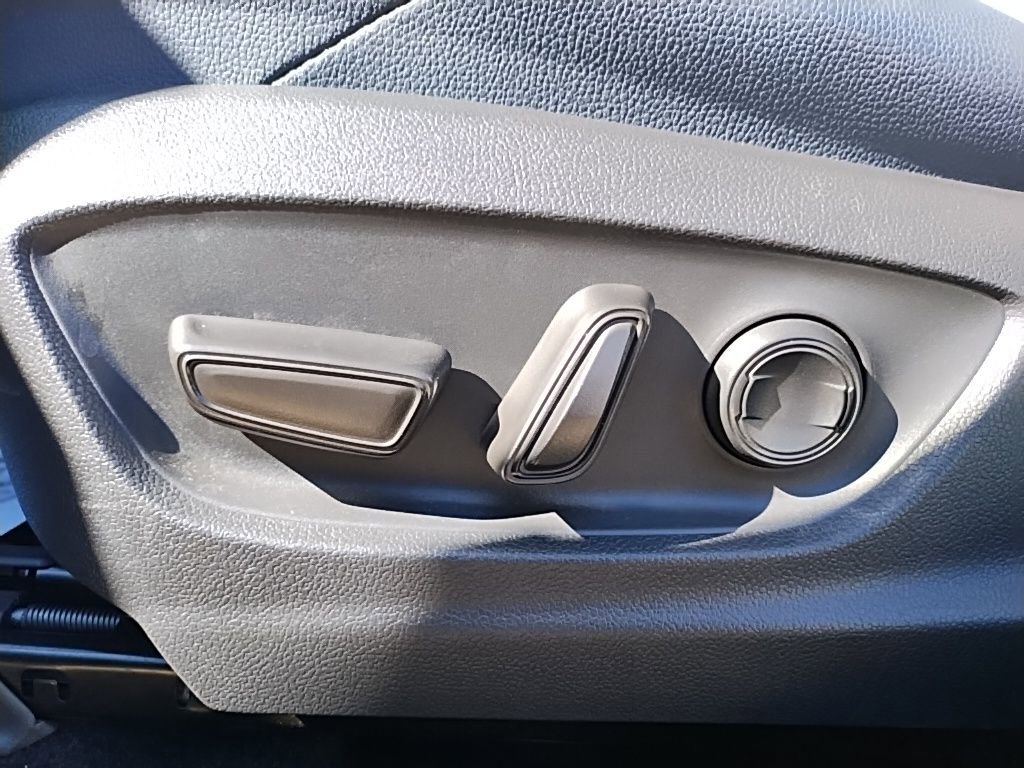 Used 2023 Subaru Solterra Touring image 24