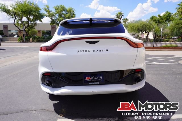 Used 2022 Aston Martin DBX image 34