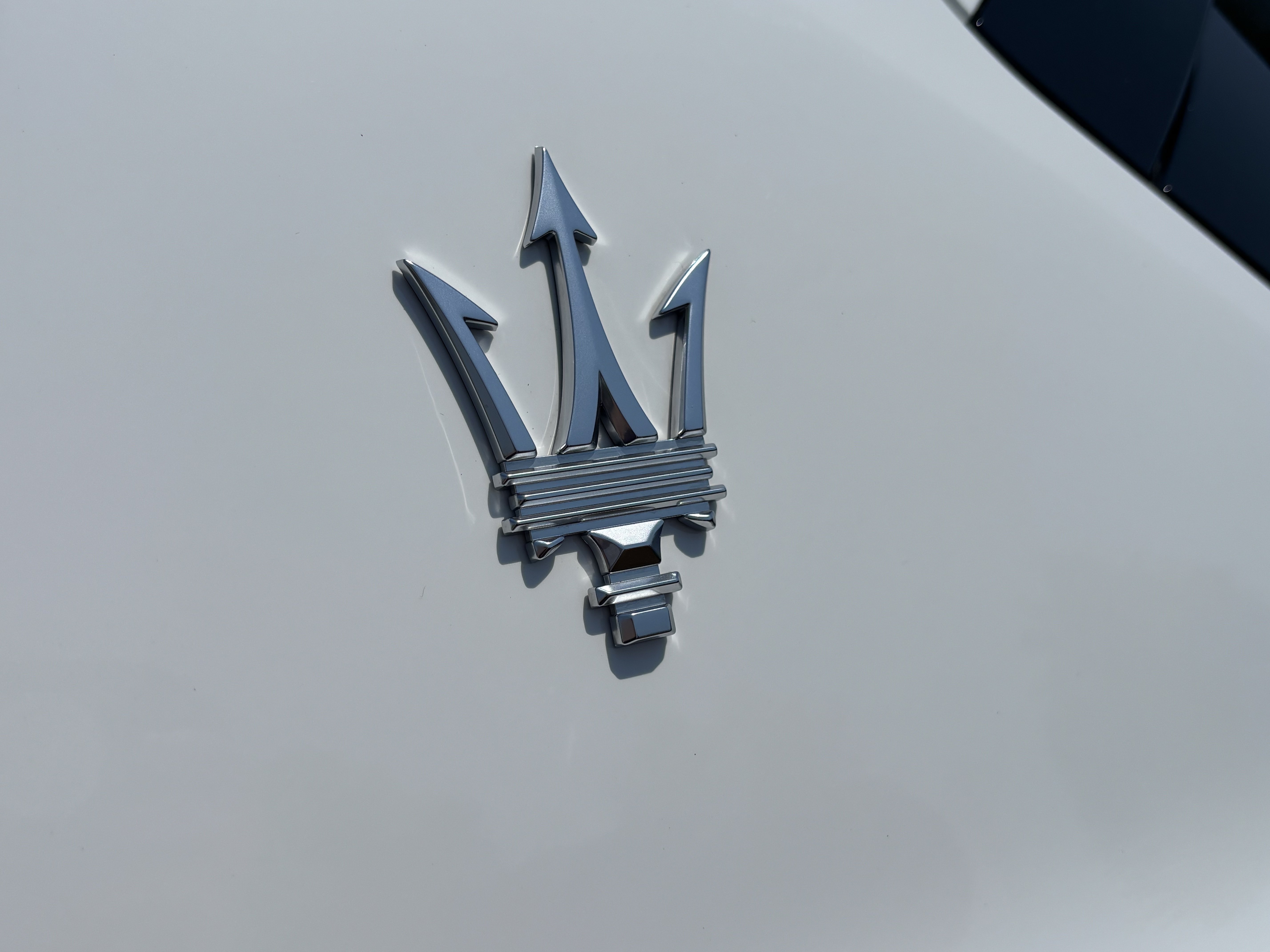 Used 2025 Maserati Grecale Folgore AWD/4WD image 16