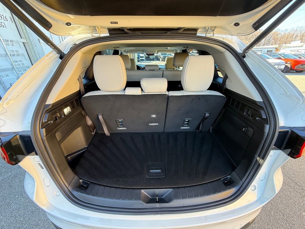 Used 2024 MAZDA CX-90 Plug-In Hybrid w/ Preferred image 26