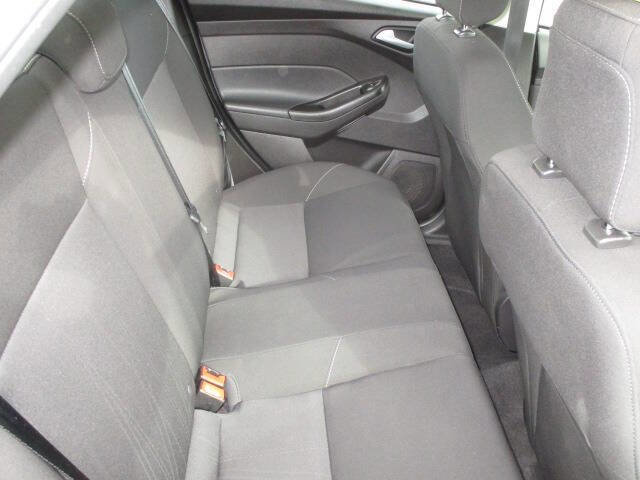 Used 2018 Ford Focus SE image 18