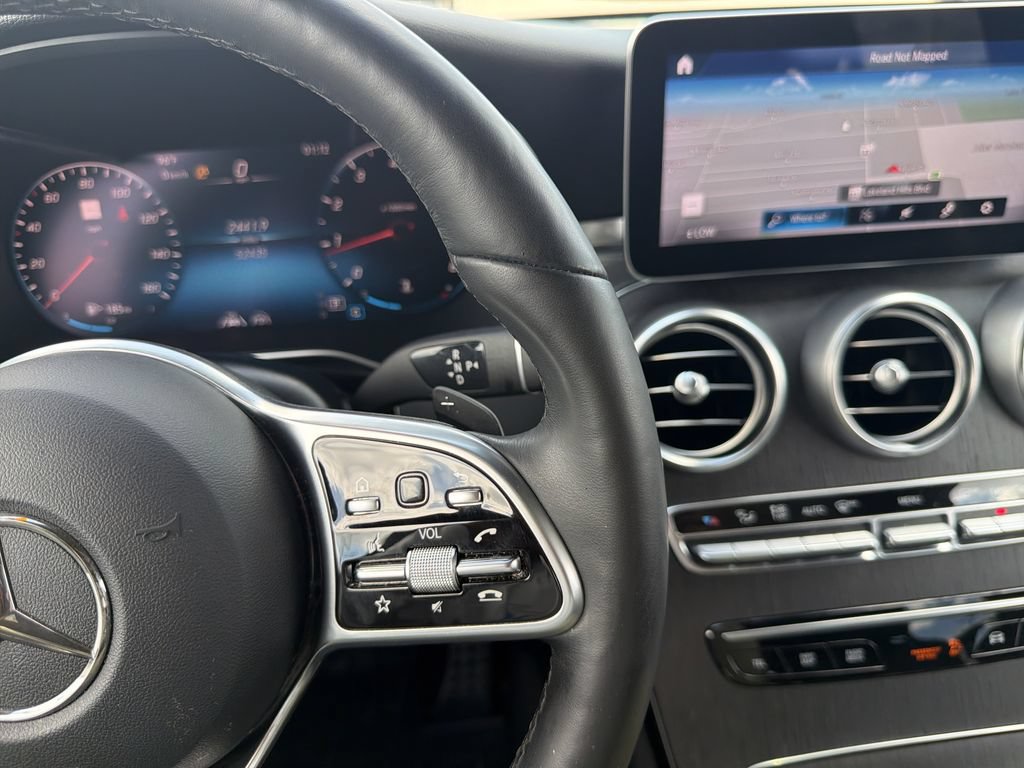 Used 2021 Mercedes-Benz GLC 300 4MATIC image 30