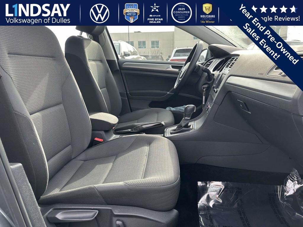 Used 2016 Volkswagen Golf S image 12