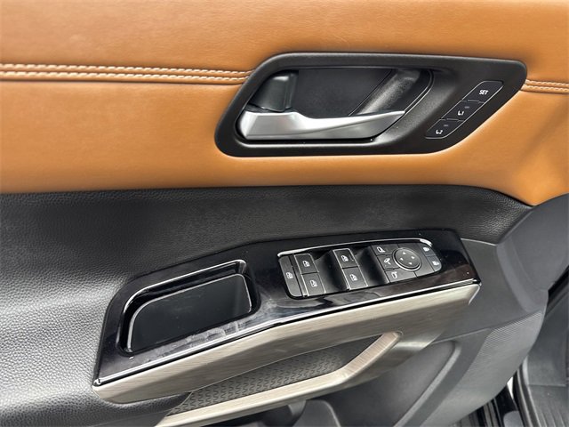 Used 2023 Nissan Pathfinder Platinum w/ Cargo Package image 16