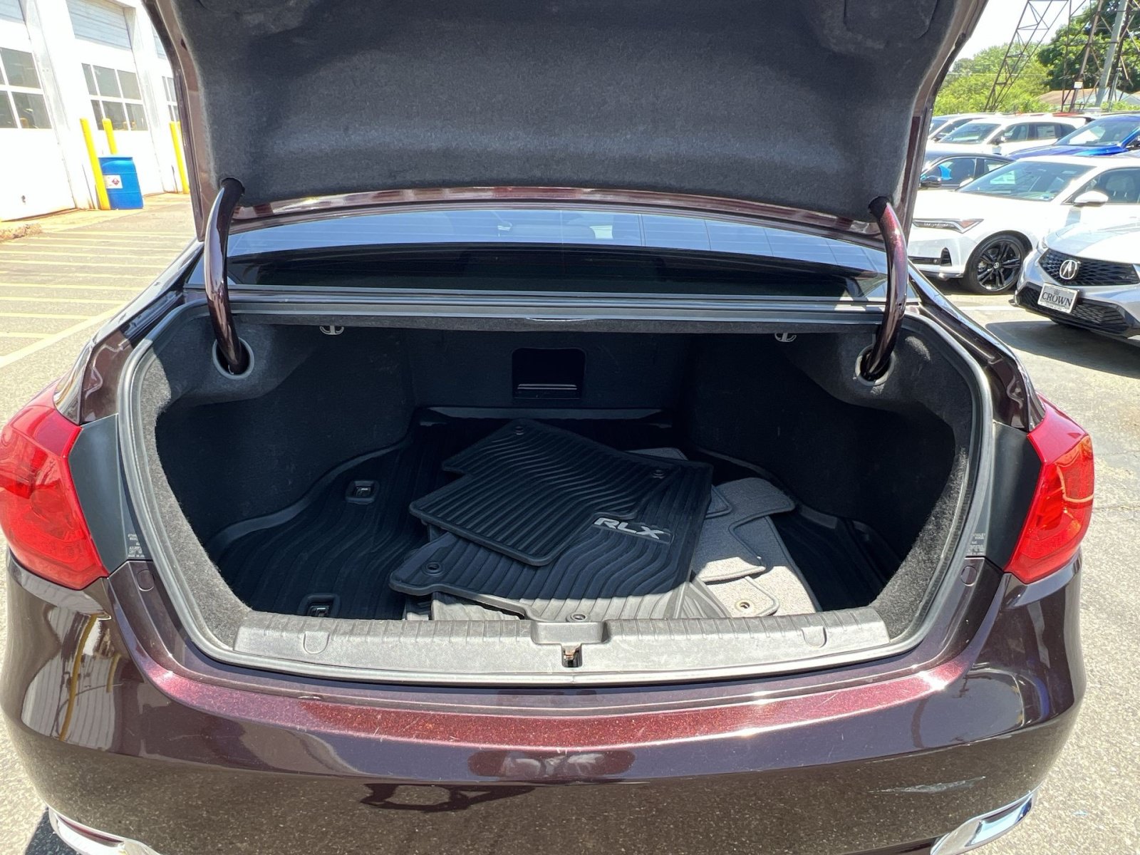 Used 2017 Acura RLX w/ Technology Package FWD image 28